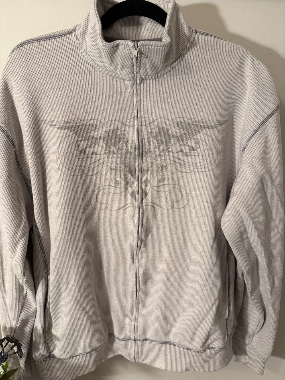 Women’s Xg Light grey Zip-Up Jacket with Subtle Chest Graphic